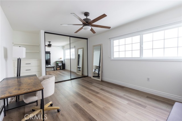 MLS #OC25223019 image #1