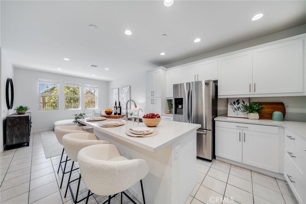 MLS #OC25223142 image #2