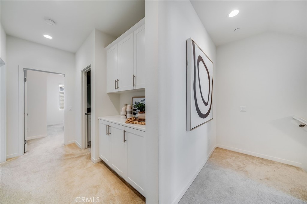 MLS #OC25223142 image #32