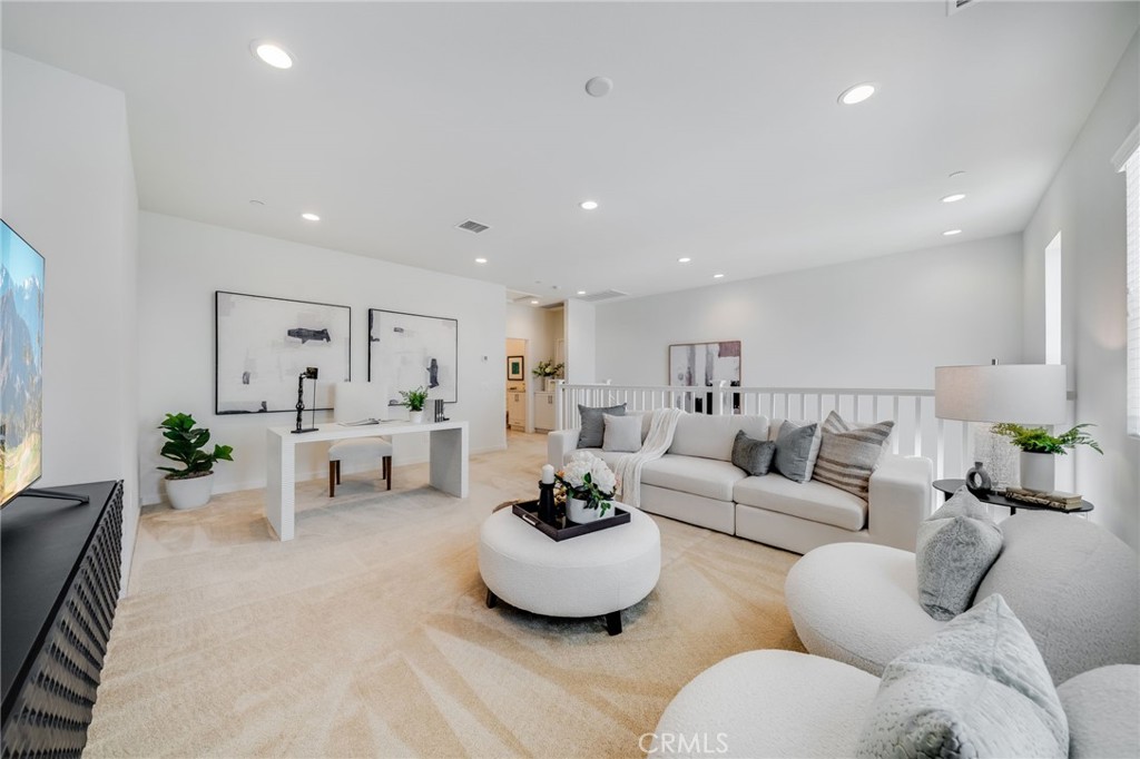 MLS #OC25223142 image #37