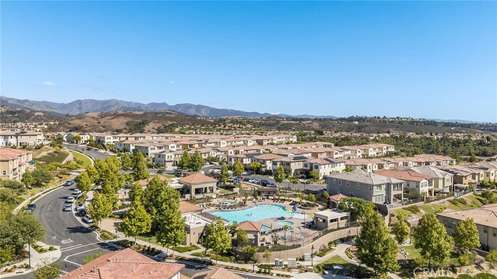 MLS #OC25223142 image #50