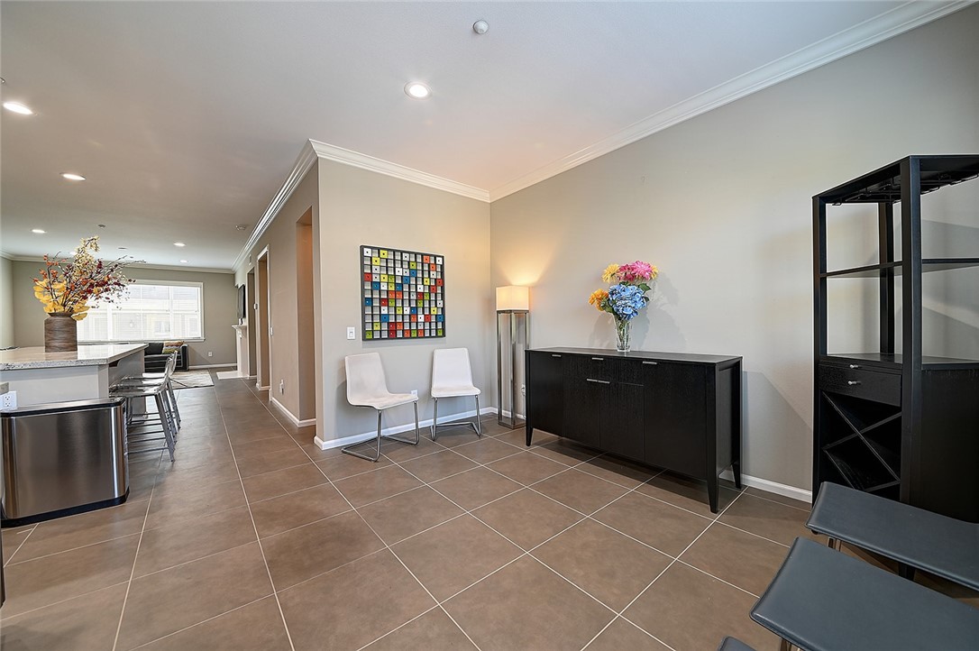 MLS #OC25223299 image #17