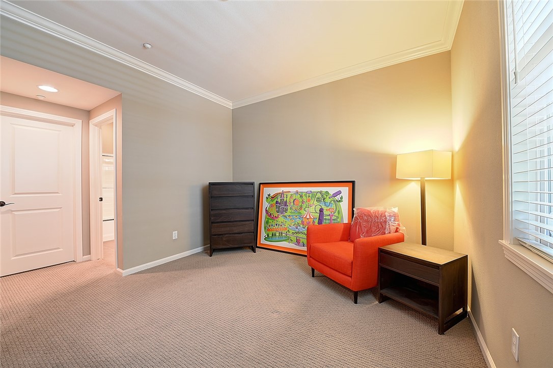 MLS #OC25223299 image #5