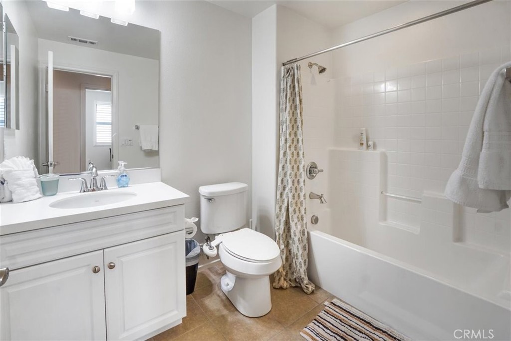 MLS #OC25223431 image #22