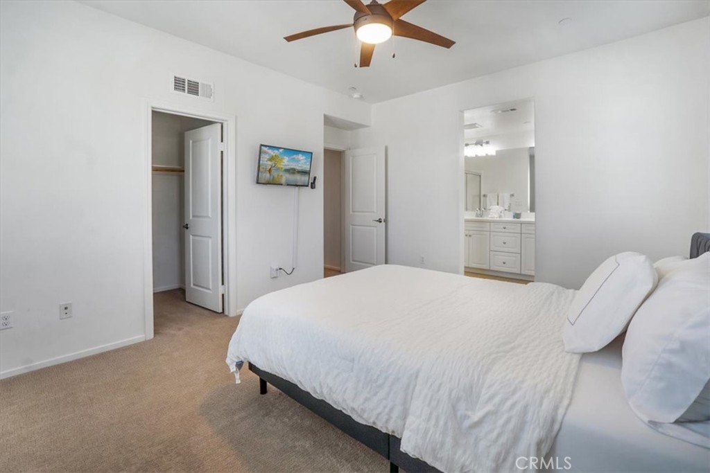 MLS #OC25223431 image #26