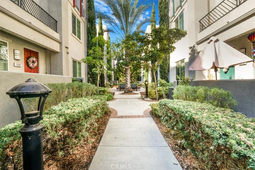 MLS #OC25223431 image #42