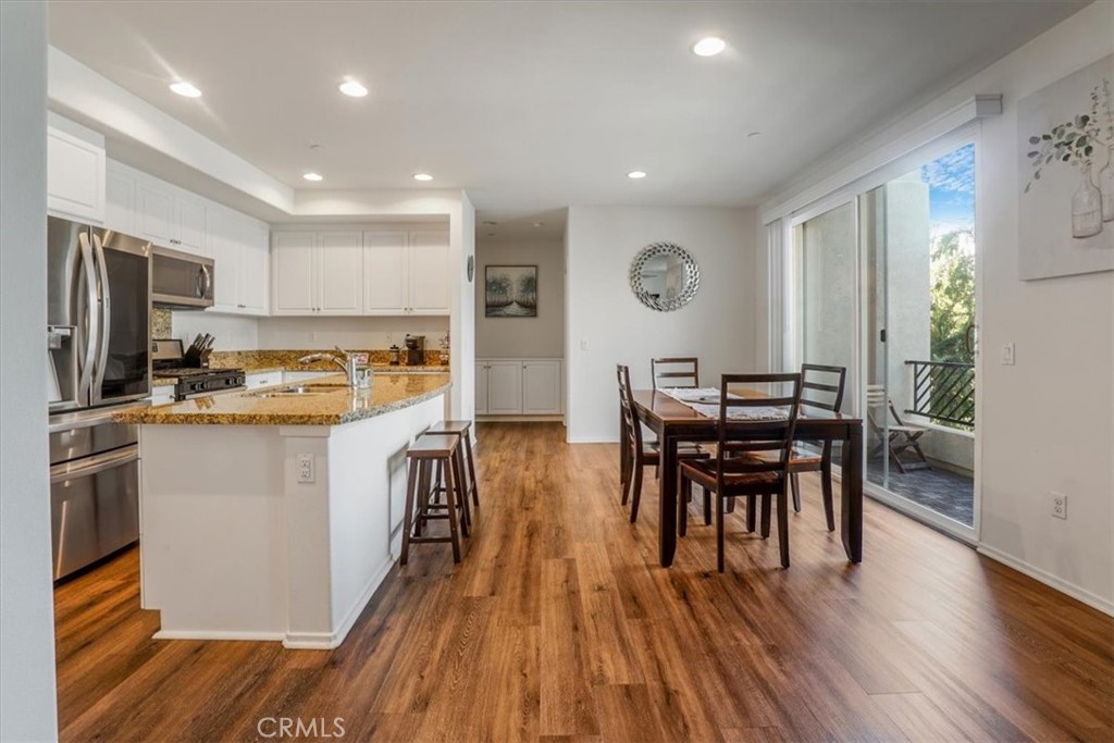 MLS #OC25223431 image #9