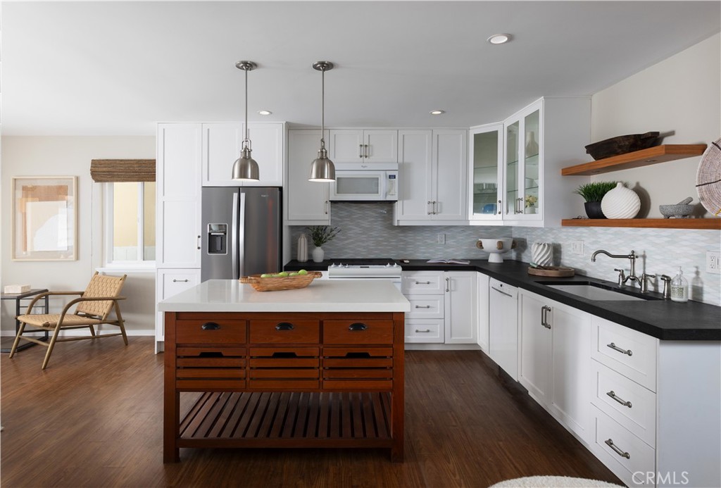 MLS #OC25223441 image #5