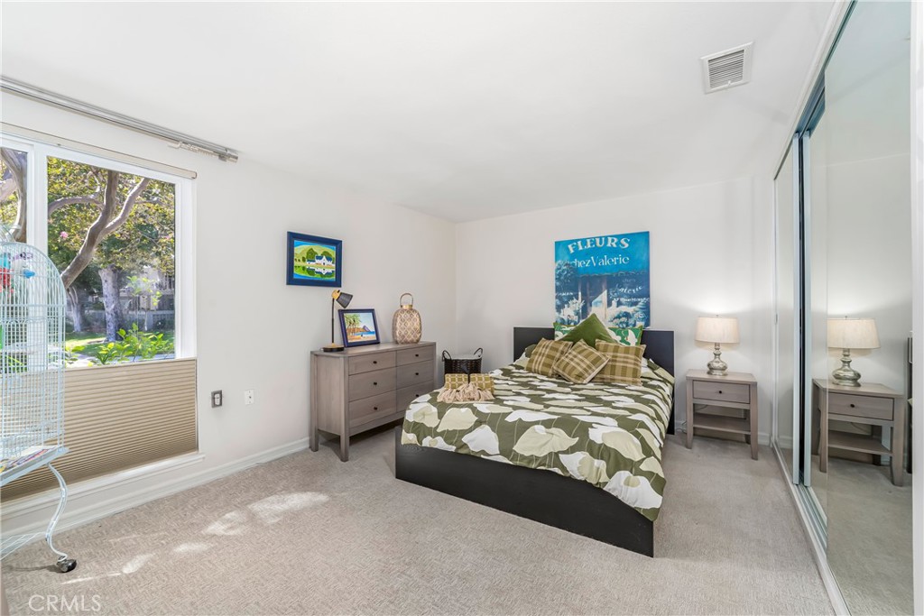 MLS #OC25223447 image #14