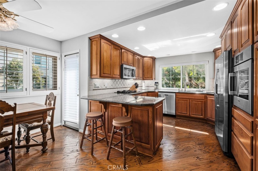 MLS #OC25223473 image #11