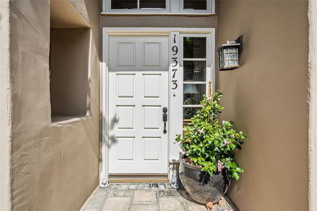 MLS #OC25223473 image #3