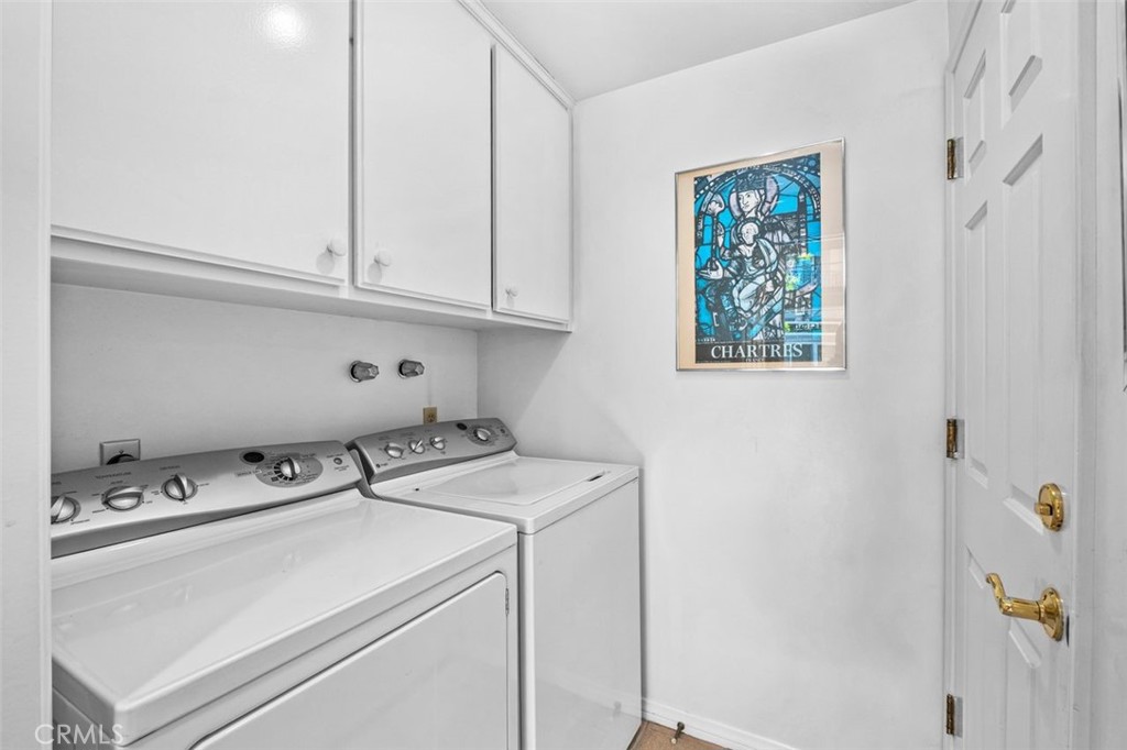 MLS #OC25223473 image #32