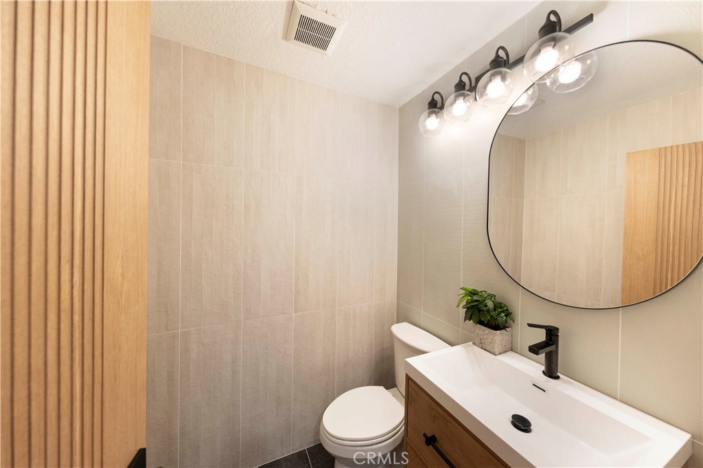 MLS #OC25223527 image #10