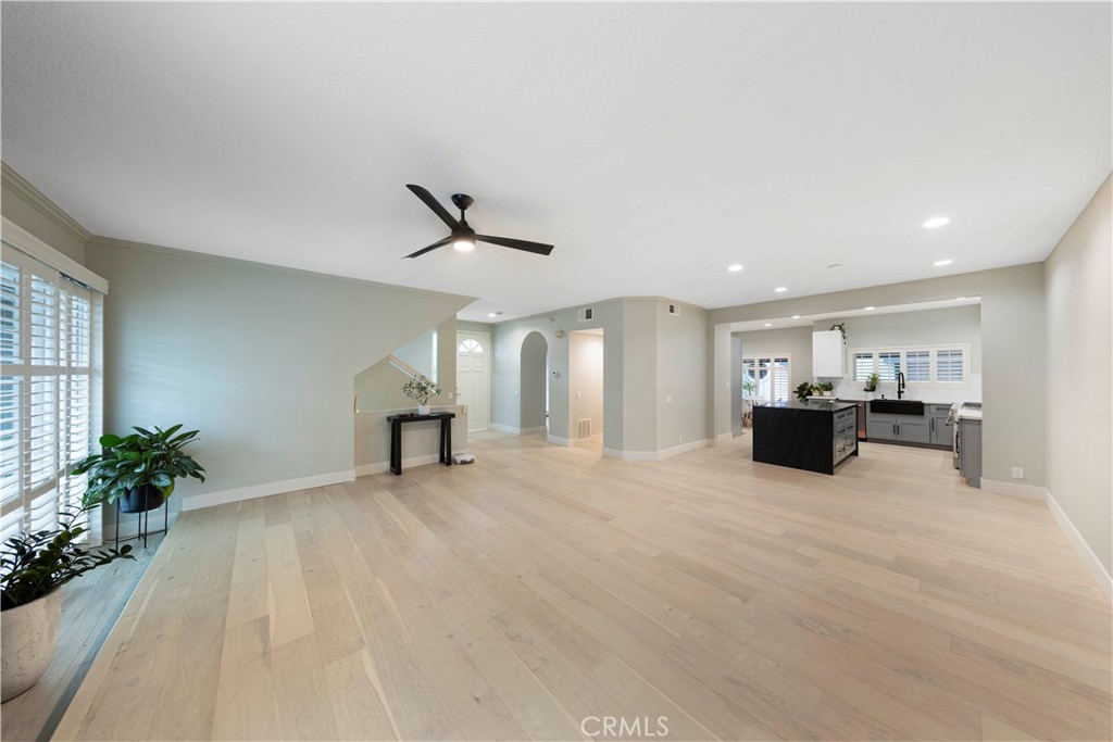 MLS #OC25223527 image #11