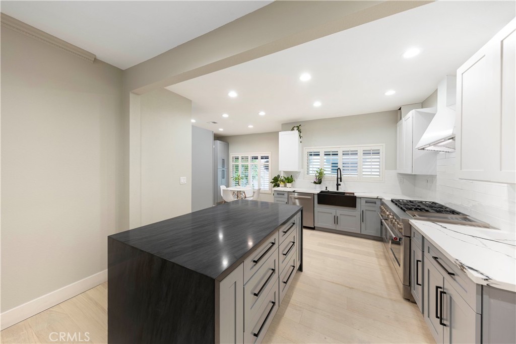 MLS #OC25223527 image #13