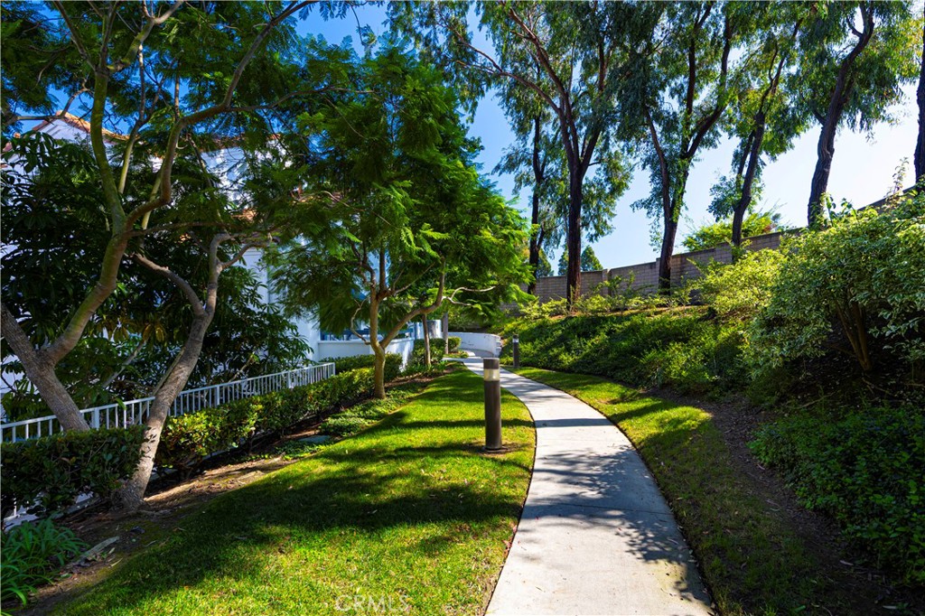 MLS #OC25223527 image #2