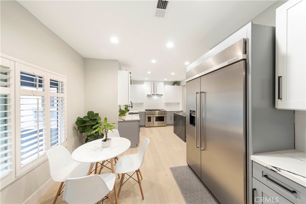 MLS #OC25223527 image #21