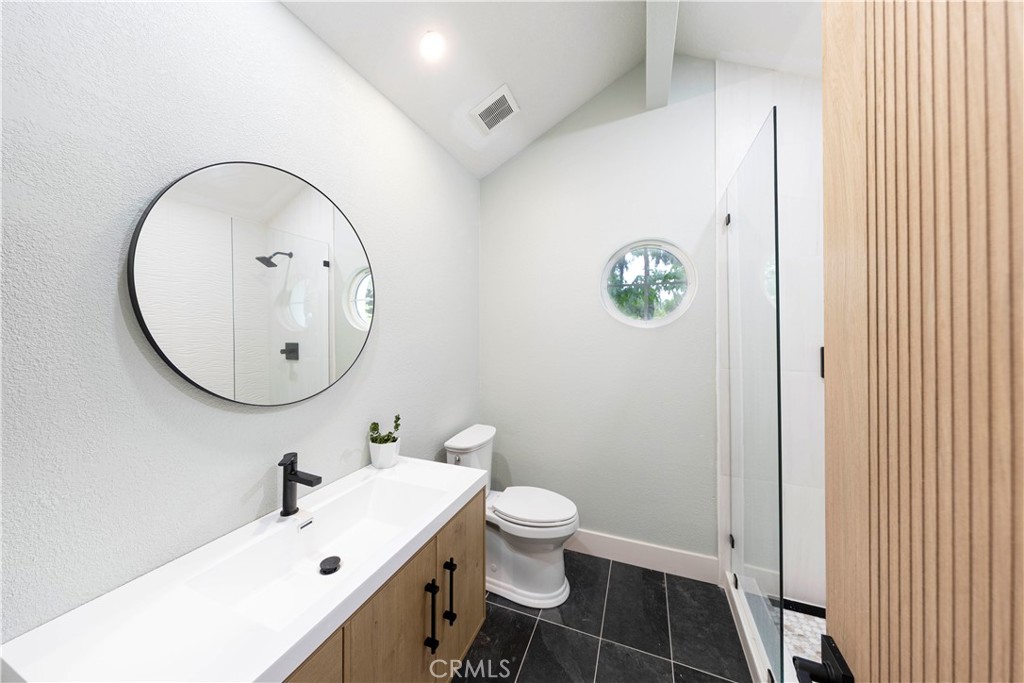 MLS #OC25223527 image #31