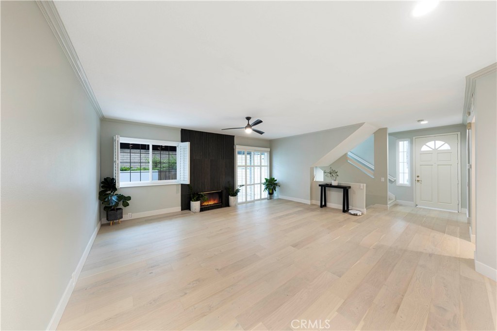 MLS #OC25223527 image #9