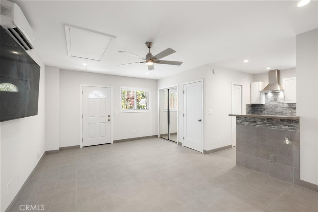 MLS #OC25223685 image #37