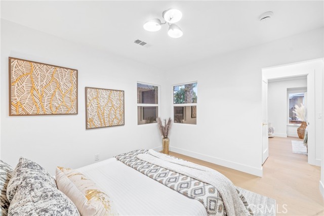 MLS #OC25223763 image #27