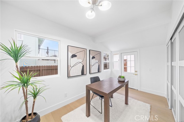 MLS #OC25223763 image #32