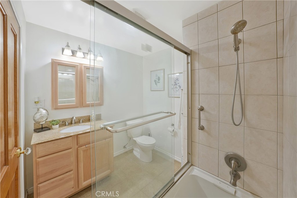 MLS #OC25223824 image #20