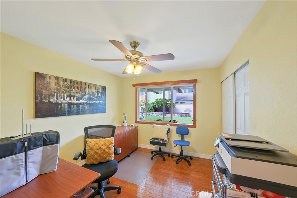 MLS #OC25223824 image #21