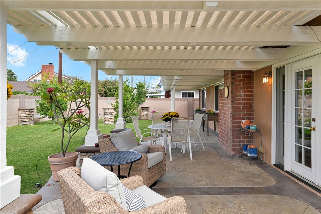 MLS #OC25223824 image #27