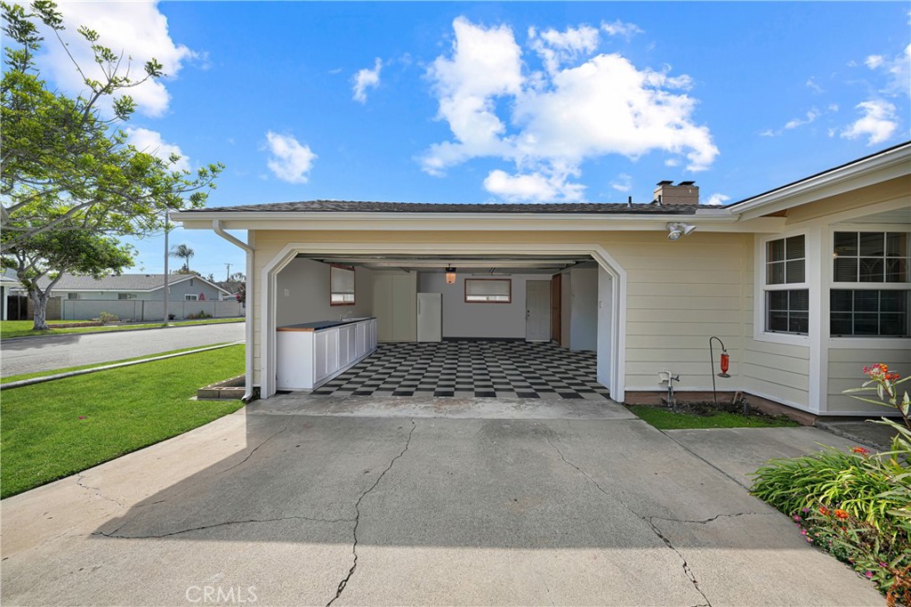 MLS #OC25223824 image #33