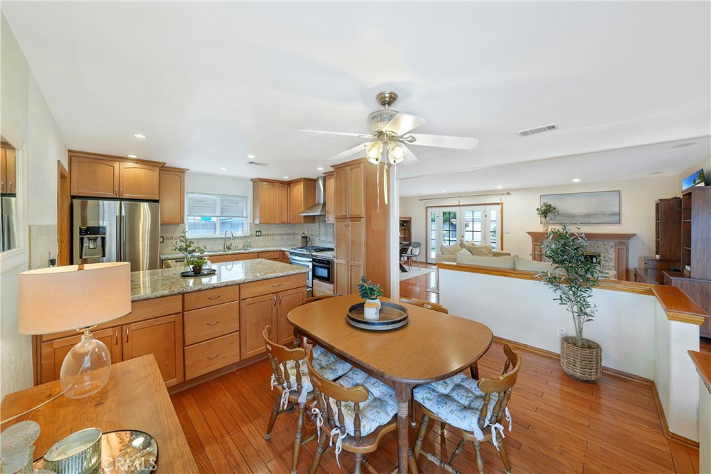 MLS #OC25223824 image #8