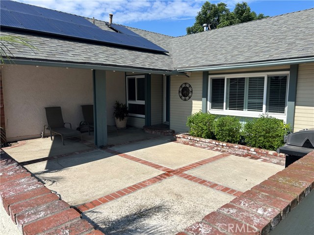 MLS #OC25223847 image #1