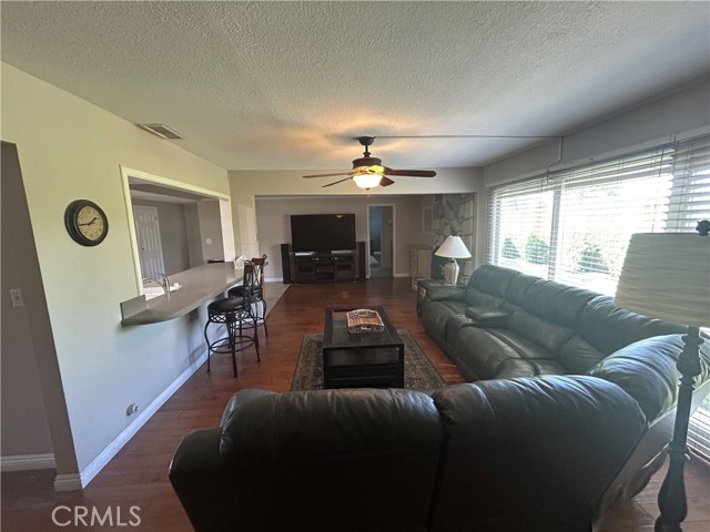 MLS #OC25223847 image #6