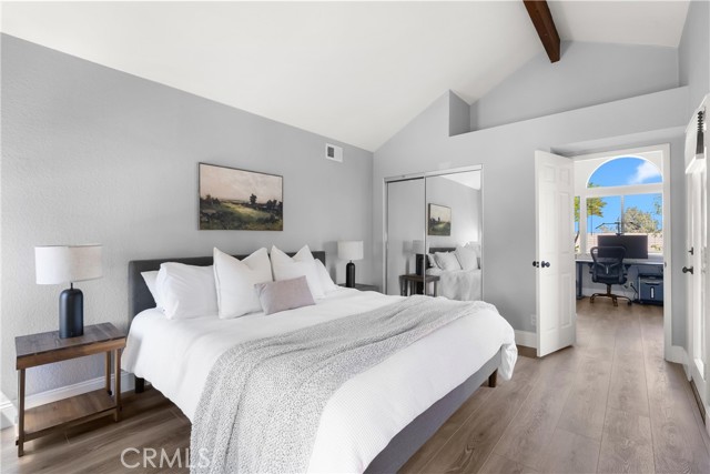 MLS #OC25223884 image #14