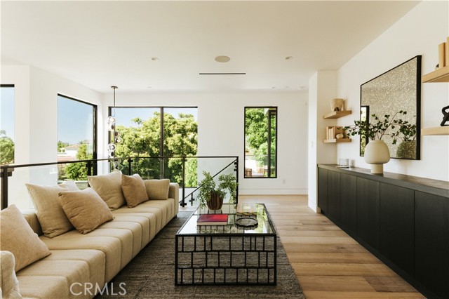 MLS #OC25223910 image #11