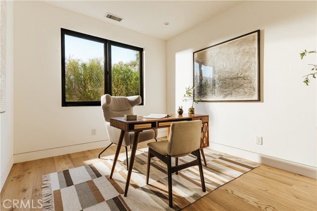 MLS #OC25223910 image #20