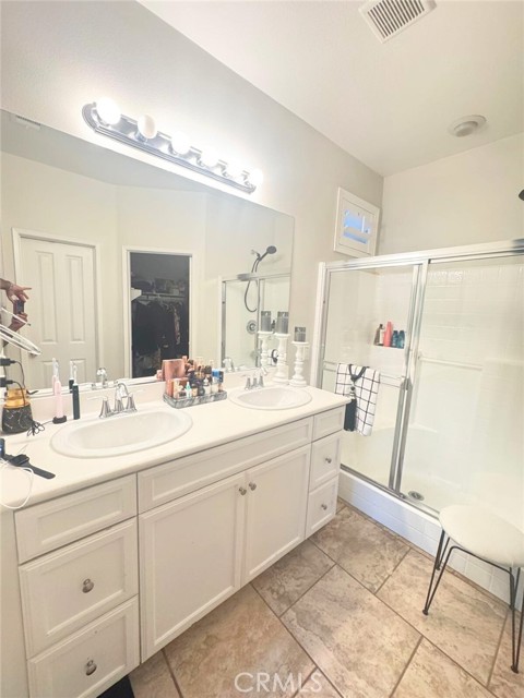 MLS #OC25223937 image #11