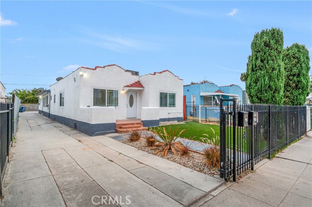 MLS #OC25223958 image #1