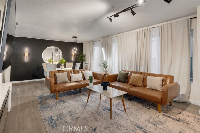 MLS #OC25223958 image #6