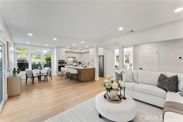 MLS #OC25223965 image #10