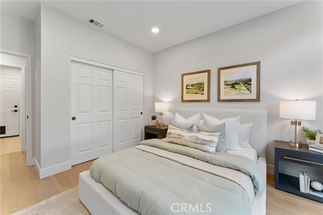 MLS #OC25223965 image #16