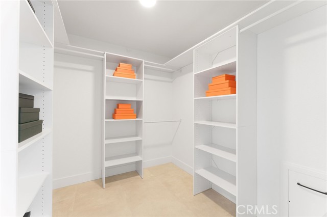 MLS #OC25223965 image #23