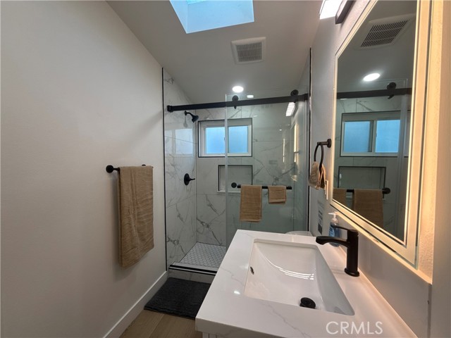 MLS #OC25223967 image #15