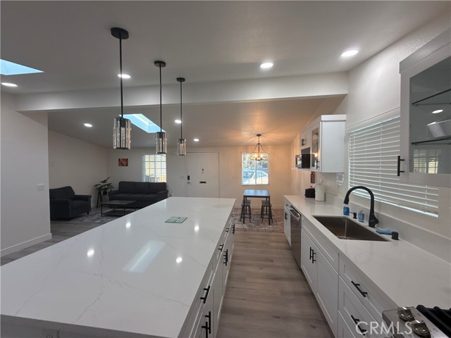 MLS #OC25223967 image #5