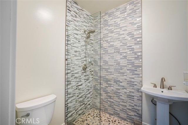 MLS #OC25223977 img 35