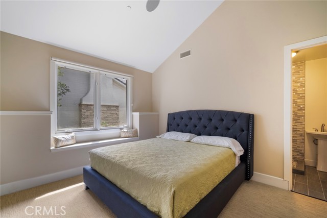 MLS #OC25223977 img 36