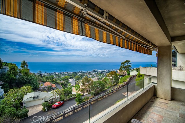 MLS #OC25223977 img 4