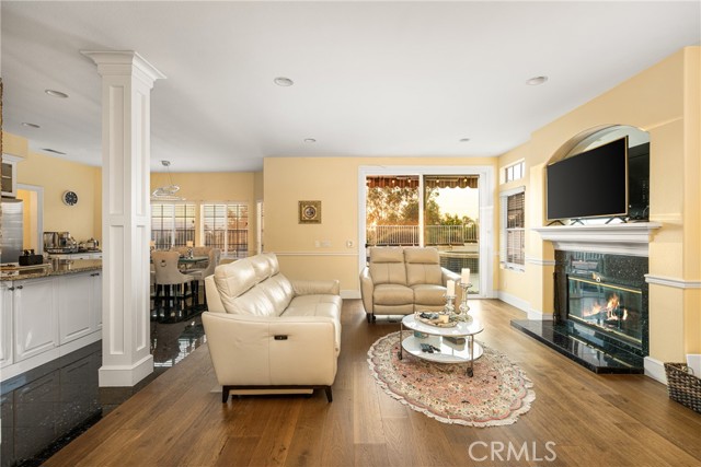 MLS #OC25223999 image #12