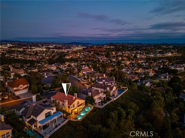 MLS #OC25223999 image #2