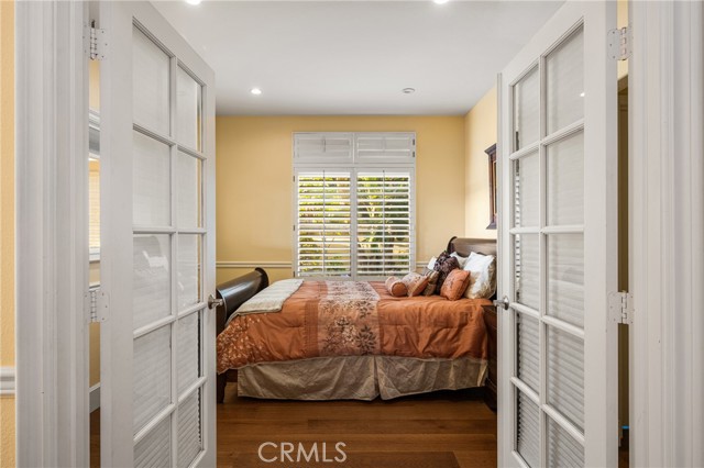 MLS #OC25223999 image #24